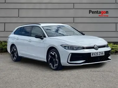 Used VW Passat R-line 200 HP (147 kW) 2025 White Estate