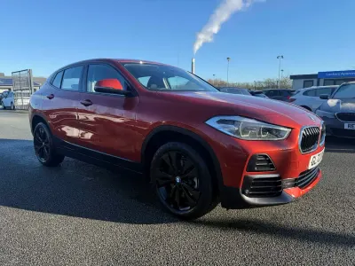 Begagnad BMW X2 Sport Line 192 HK (141 kW) 2022 Orange SUV