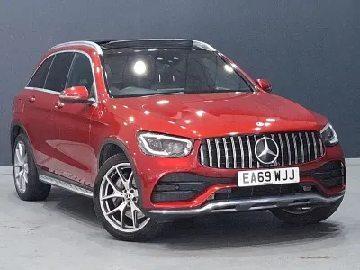 Used Mercedes GLC300 AMG Line Premium 245 HP (180 kW) 2019 Red SUV
