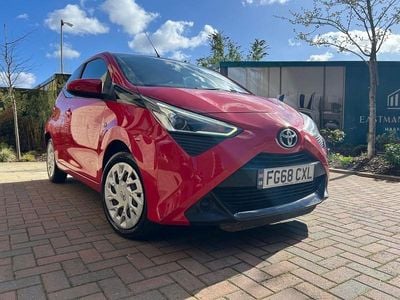 Usado Toyota Aygo X-play 2018 Vermelho Citadino