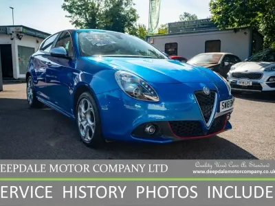 Used Alfa Romeo Giulietta 120 HP (88 kW) 2018 Blue Hatchback
