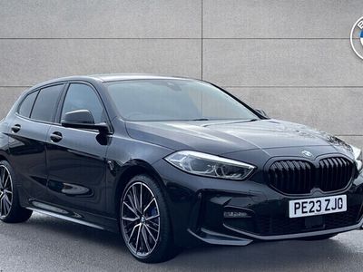 Begagnad BMW 120 M Sport 187 HK (137 kW) 2023 Svart Halvkombi