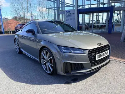 Begagnad Audi TT S-Line 2023 Grå Sportkupé