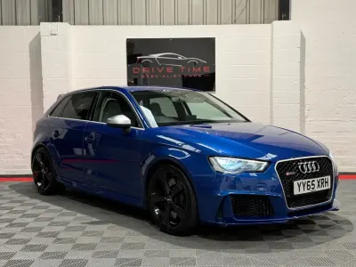 Używany Audi RS3 Sport 2015 Niebieski Sedan/Limuzyna