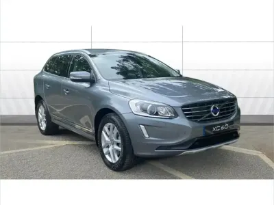 Begagnad Volvo XC60 SE Lux 220 HK (161 kW) 2017 Grå SUV