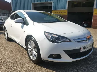 Used Vauxhall Astra GTC SRi 140 HP (102 kW) 2014 Coupe