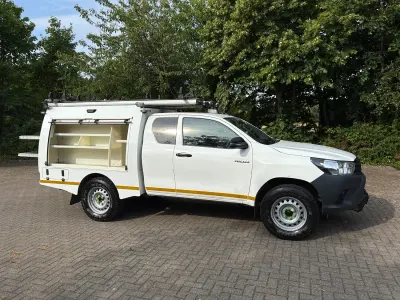 Used Toyota HiLux Active 150 HP (110 kW) 2020 White Pickup