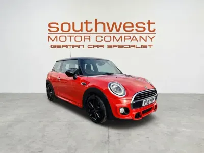 Used Mini Cooper Hatch 136 HP (100 kW) 2018 Orange Hatchback