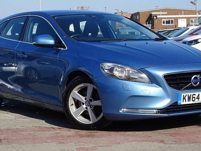 Used Volvo V40 SE 115 HP (84 kW) 2015 Blue Hatchback