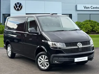 Begagnad VW Transporter Highline 150 HK (110 kW) 2023 Svart Van