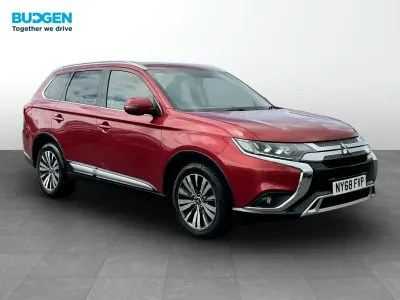Used Mitsubishi Outlander 150 HP (110 kW) 2018 Red SUV