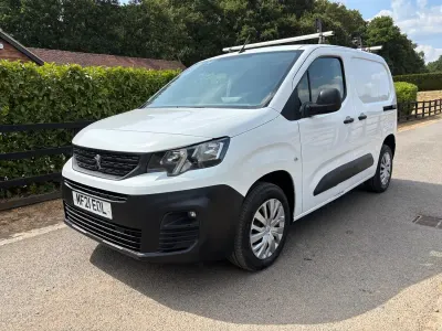 Used Peugeot Partner 131 HP (96 kW) 2021 White MPV