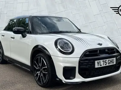 Used Mini Cooper Hatch 113 kW (154 HP) 2026 White Hatchback