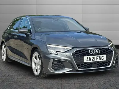 Używany Audi A3 S-Line 150 KM (110 kW) 2021 Szary Sedan/Limuzyna