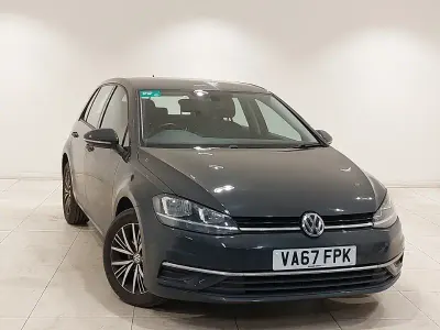 Usado VW Golf VII SE 115 CV (84 kW) 2018 Gris Utilitario