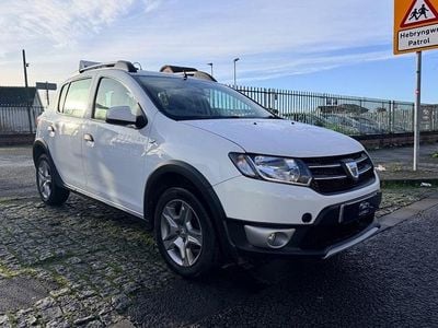 White Used 2016 Dacia Sandero Lauréate Hatchback | £2,999 (Fair price)