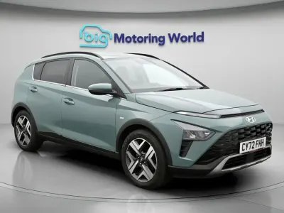 Usado Hyundai Bayon Premium 101 HP (74 kW) 2023 Verde SUV