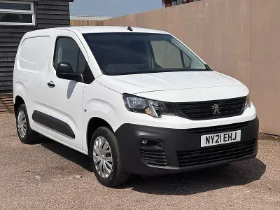 Used Peugeot Partner 2021 White MPV