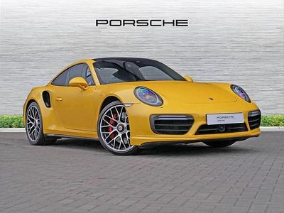 Used Porsche 911 532 HP (391 kW) 2018 Yellow Coupe
