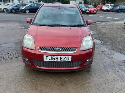 Usado Ford Fiesta Ghia 2009 Vermelho Citadino