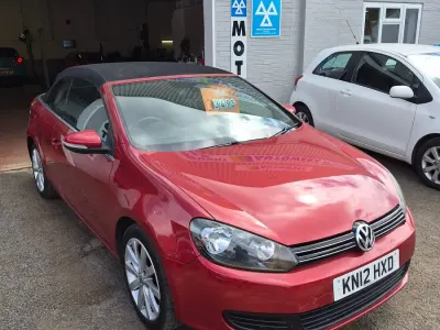 Used VW Golf Cabriolet SE 105 HP (77 kW) 2012 Red Cabriolet