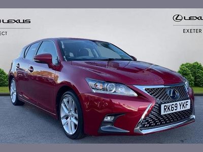 Lexus CT200h