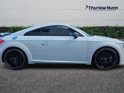 Begagnad Audi TT Black Edition 245 HK (180 kW) 2021 Vit Sportkupé