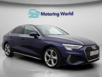 Begagnad Audi A3 S-Line 150 HK (110 kW) 2022 Blå Sedan
