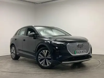Usado Audi Q4 e-tron Sport 206 kW (281 HP) 2024 Preto SUV
