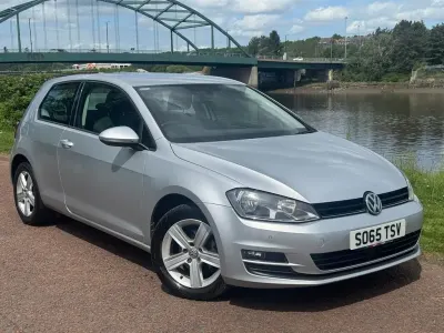 Used VW Golf VII Match 105 HP (77 kW) 2016 Silver Hatchback