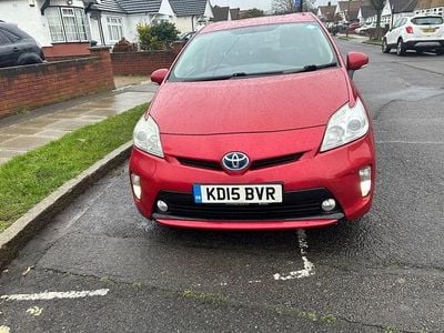Used Toyota Prius T3 2015 Red Hatchback