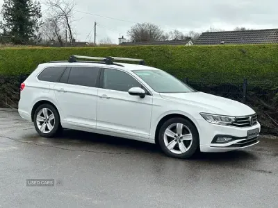 Used VW Passat SE 150 HP (110 kW) 2020 White Estate