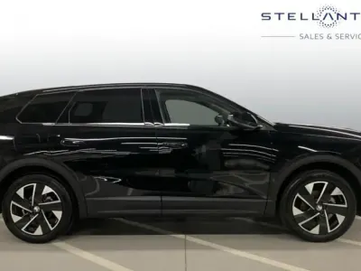 Używany Vauxhall Grandland X Ultimate 134 KM (98 kW) 2025 Czarny SUV