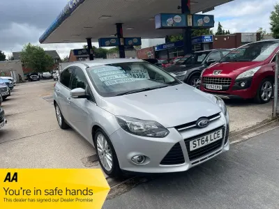 Used Ford Focus Zetec 2014 Silver Hatchback