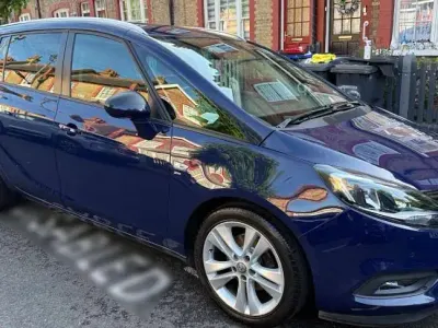 Used Vauxhall Zafira SRi 140 HP (102 kW) 2018 Blue MPV