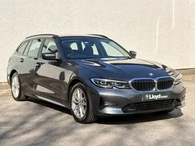 Używany BMW 318 Comfort Edition 150 KM (110 kW) 2021 Szary Kombi