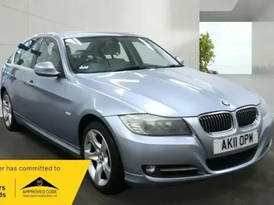Used BMW 320 Exclusive 184 HP (135 kW) 2011 Blue Sedan