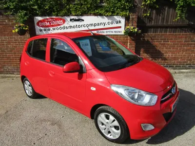 Käytetty Hyundai i10 Active 83 HP (61 kW) 2013 Punainen Viistoperä