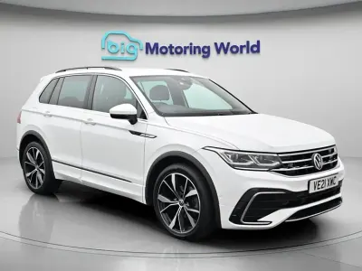 Second-hand VW Tiguan R-line 150 CP (110 kW) 2021 Alb SUV