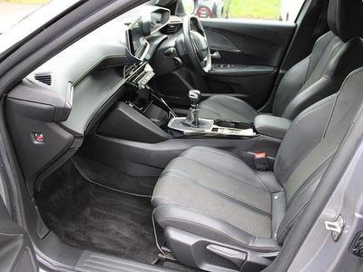 Used Peugeot 2008 GT 129 HP (94 kW) 2021 Grey SUV