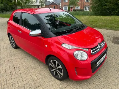 Usado Citroën C1 Flair 82 HP (60 kW) 2016 Vermelho Citadino