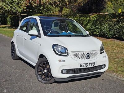 White Used 2016 Smart ForFour Premium Hatchback | £4,590 (Fair price)