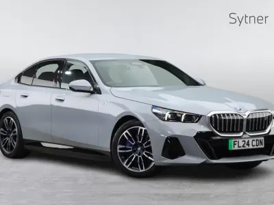 Usado BMW i5 M Sport 246 kW (335 CV) 2024 Gris