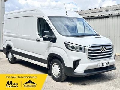 Maxus V90