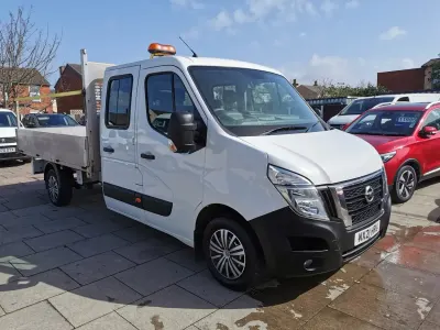 Używany Nissan NV400 Tekna 2021 Biały Van