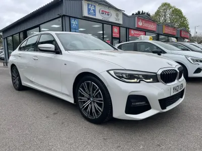 Begagnad BMW 330e M Sport 2021 Vit Sedan