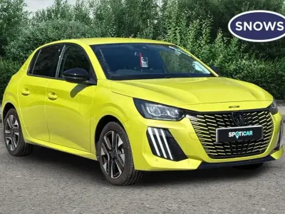 Used Peugeot 208 Allure 101 HP (74 kW) 2024 Yellow Hatchback