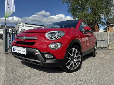 Używany Fiat 500X Cross Plus 120 KM (88 kW) 2015 Czerwony SUV