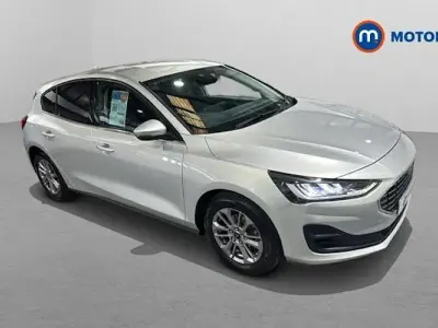 Used Ford Focus Titanium 125 HP (91 kW) 2023 Silver Hatchback