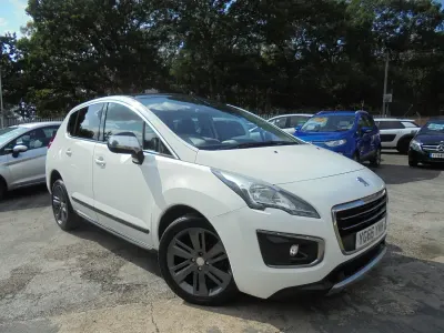Used Peugeot 3008 Allure 2016 White Hatchback
